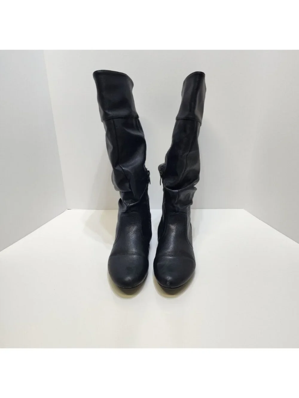 Dream Pairs Knee-High Boots Secret Compartment Size 7 Faux Leather Soft Interior
